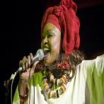 Oumou sangare sur yala.fm